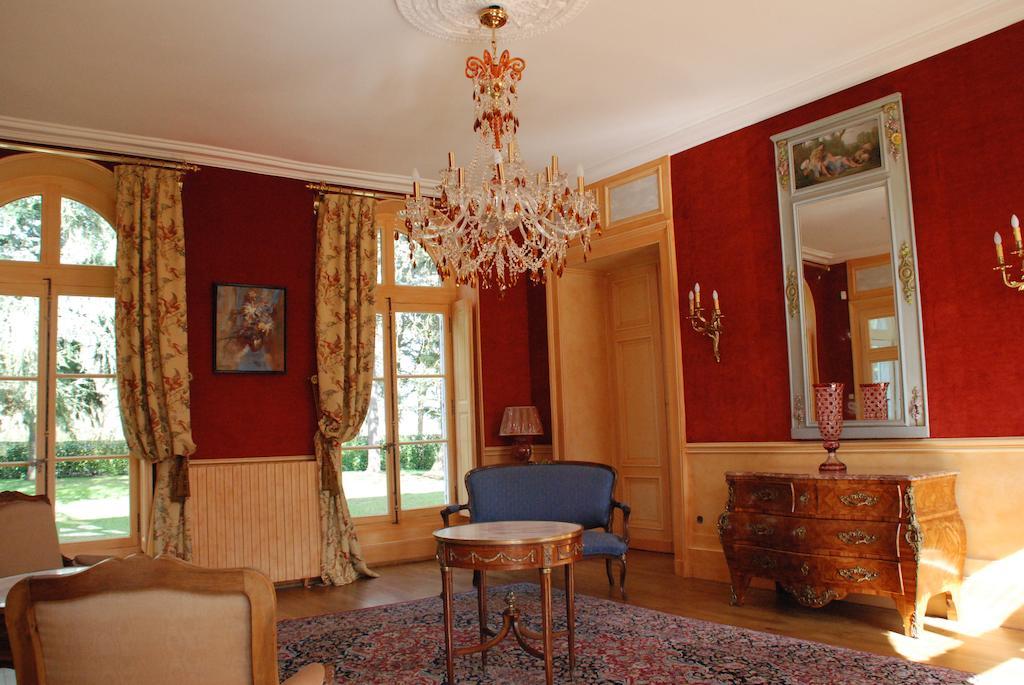 Chambres D'Hotes Du Chateau De Champvallins Sandillon Exterior foto
