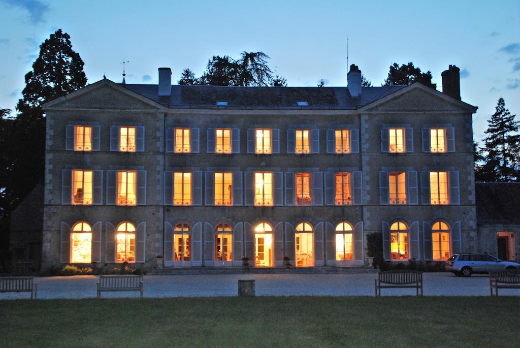 Chambres D'Hotes Du Chateau De Champvallins Sandillon Exterior foto